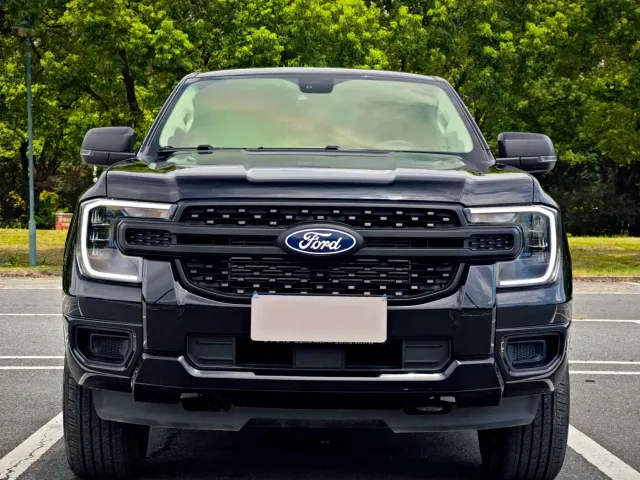 Ford Ranger — Фото автомобиля 2