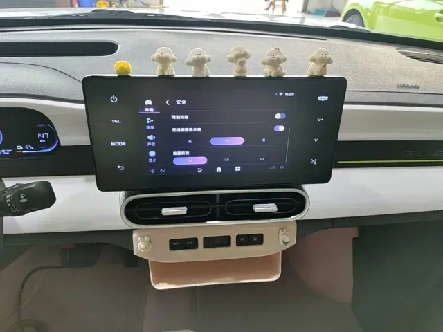 Geely Panda — Фото автомобиля 12