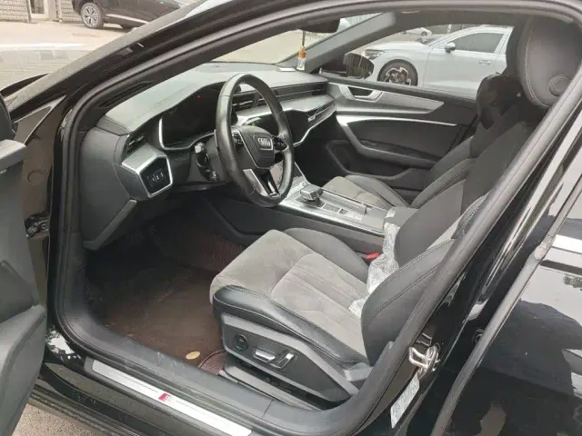 Audi A6L — Фото автомобиля 2