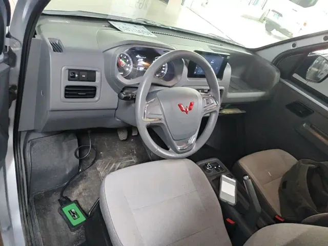 Wuling Yangguang — Фото автомобиля 9