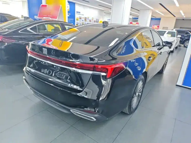 Buick LaCrosse — Фото автомобиля 6