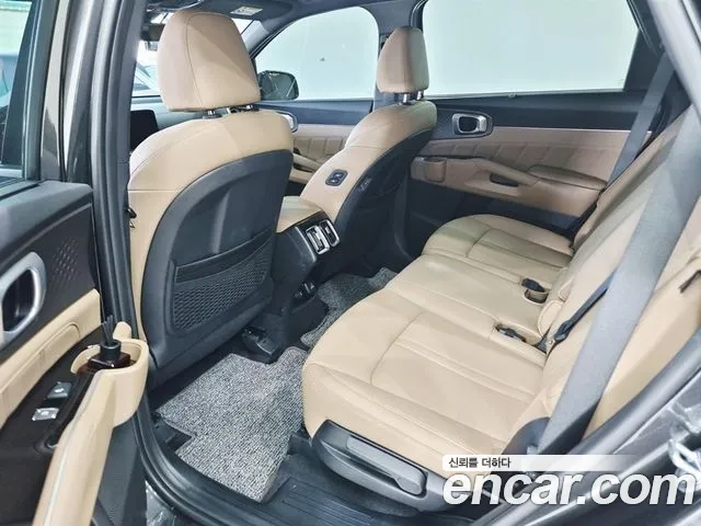 Kia Sorento Бензин 2.5T 2WD — Фото автомобиля 12