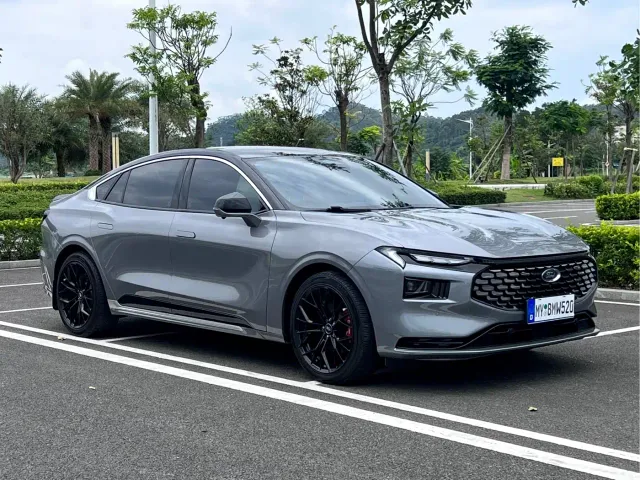 Ford Mondeo — Фото автомобиля 3