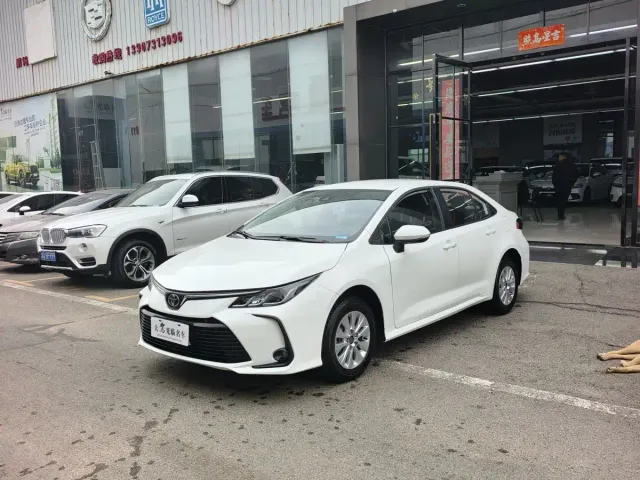 Фотография автомобиля — Toyota Corolla