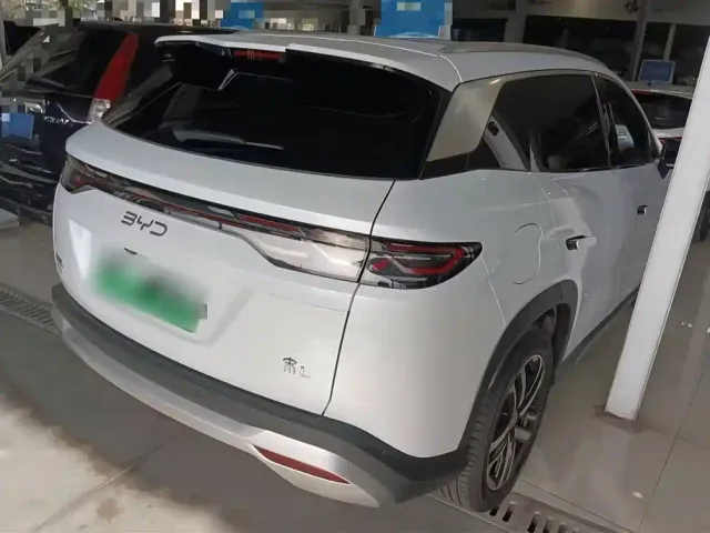 BYD Song L DM-i — Фото автомобиля 6