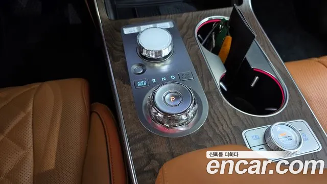 Genesis GV80 — Фото автомобиля 12