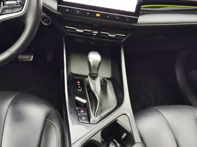 Roewe i5 — Фото автомобиля 16