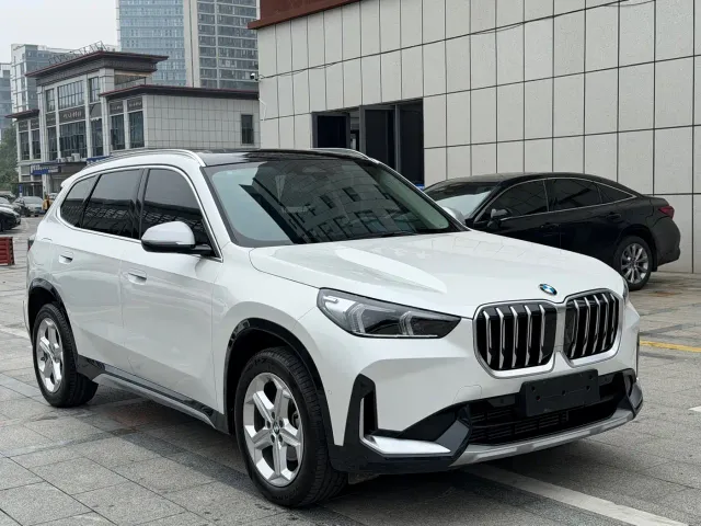 BMW X1 — Фото автомобиля 3