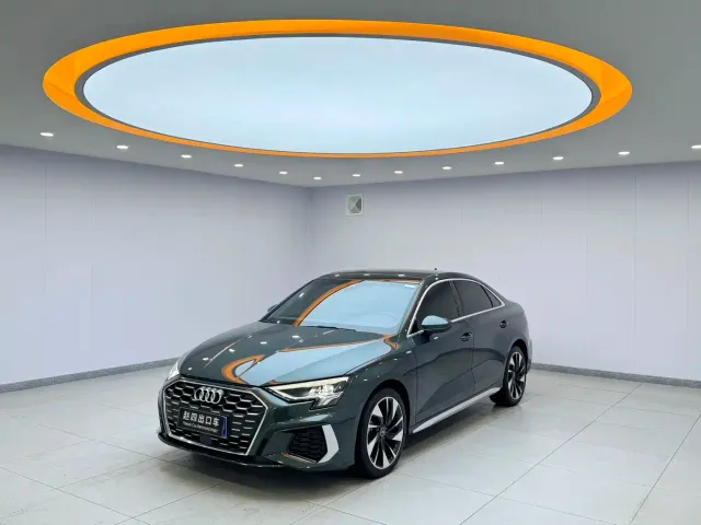 Фотография автомобиля — Audi A3