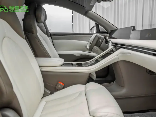 IM Motors IM LS7 — Фото автомобиля 11