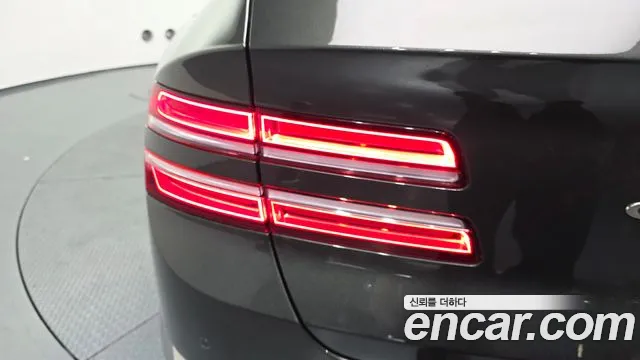 Genesis GV80 2.5T Бензин 2WD — Фото автомобиля 22