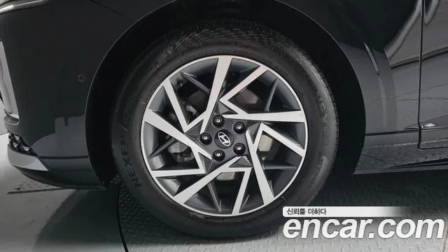 Hyundai Grandeur GN7 — Фото автомобиля 5