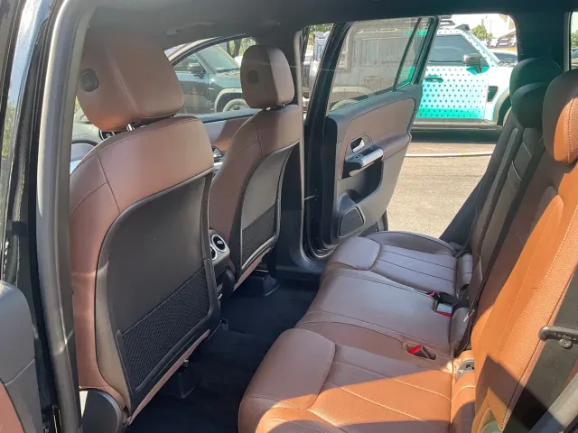 Mercedes-Benz GLB-Class — Фото автомобиля 12