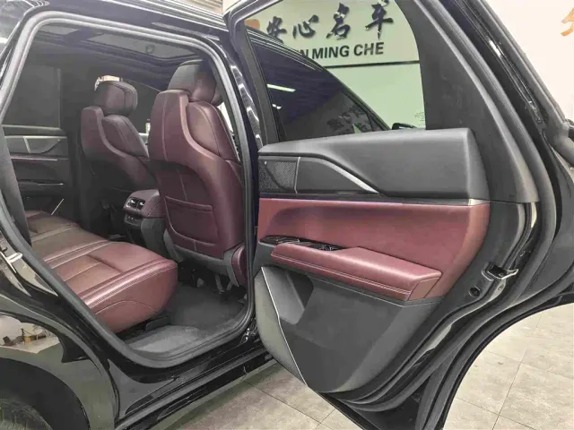 Cadillac XT5 — Фото автомобиля 14