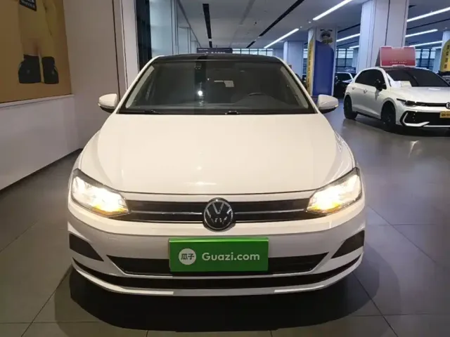 Volkswagen Polo 2021 Plus 1.5L Automatic Colorful Tech Edition — Фото автомобиля 2