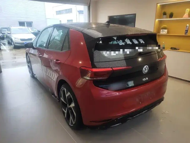 Volkswagen ID.3 — Фото автомобиля 4