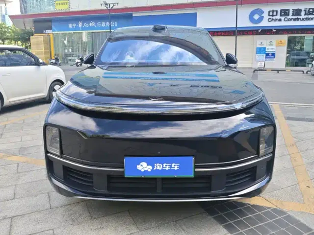 Li Auto L9 — Фото автомобиля 2