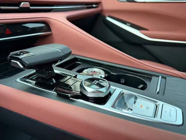 Changan CS75 Plus — Фото автомобиля 15