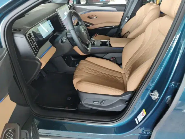 BYD Song L DM-i — Фото автомобиля 11