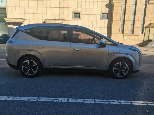 GAC Aion Y — Фото автомобиля 12
