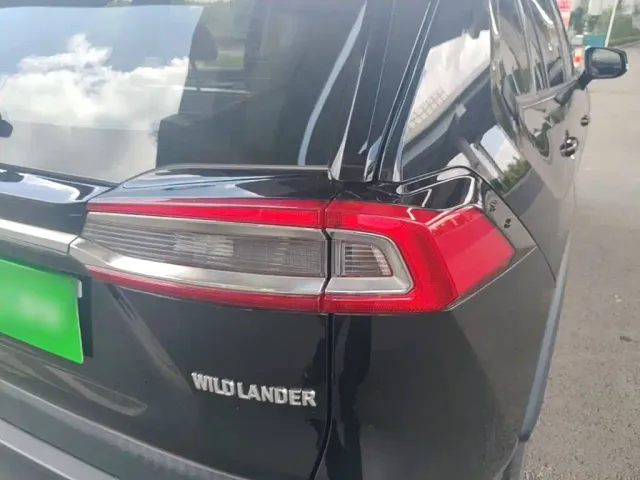 Toyota Wildlander — Фото автомобиля 23