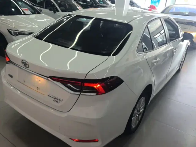 Toyota Corolla — Фото автомобиля 6