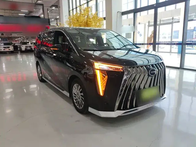 GAC Trumpchi M8 — Фото автомобиля 3
