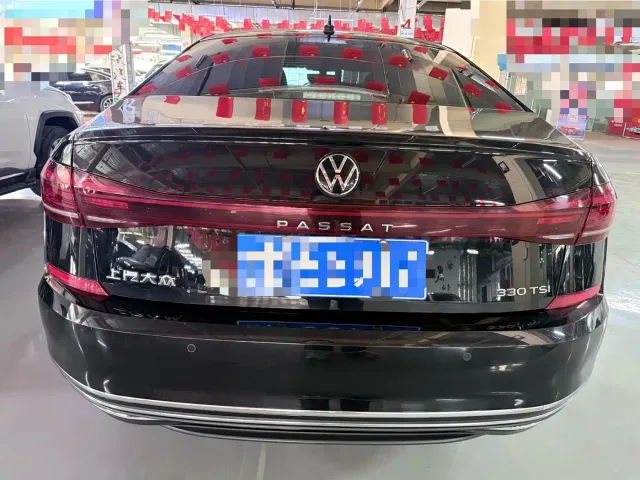 Volkswagen Passat — Фото автомобиля 17