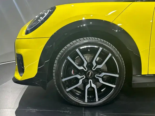 MINI Hatch — Фото автомобиля 11