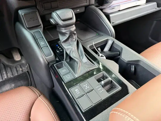 Toyota Prado — Фото автомобиля 9