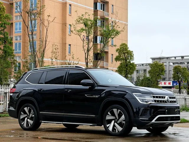 Volkswagen Teramont 2022 330TSI 2WD Premium Luxury — Фото автомобиля 3