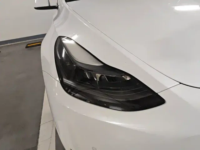 Tesla Model Y — Фото автомобиля 7