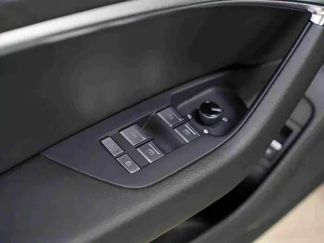 Audi A6L — Фото автомобиля 10