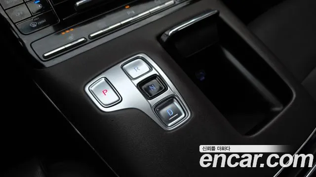 Hyundai Grandeur New — Фото автомобиля 12