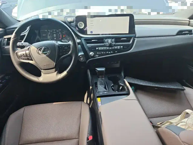 Lexus ES — Фото автомобиля 9