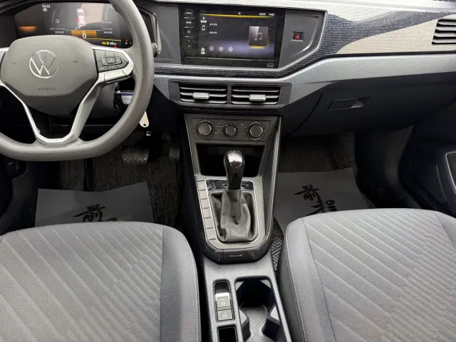 Volkswagen Lavida — Фото автомобиля 13