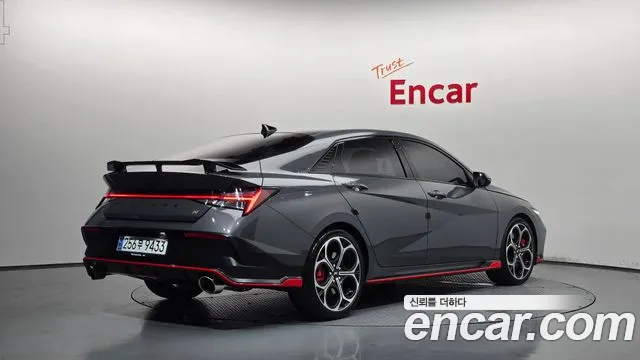 Hyundai AVANTE — Фото автомобиля 2