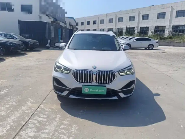 BMW X1 — Фото автомобиля 2