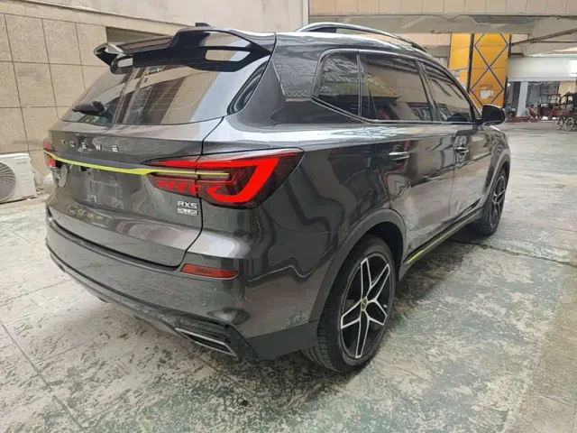 Roewe RX5 — Фото автомобиля 6