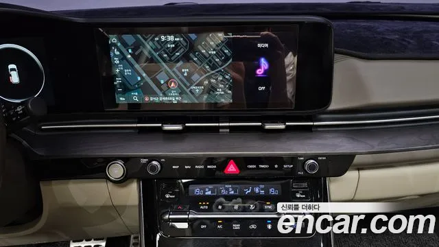 Kia Canival Carnival 4 поколение Бензин 7 мест Signature — Фото автомобиля 4