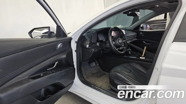 Hyundai Avante CN7 — Фото автомобиля 10