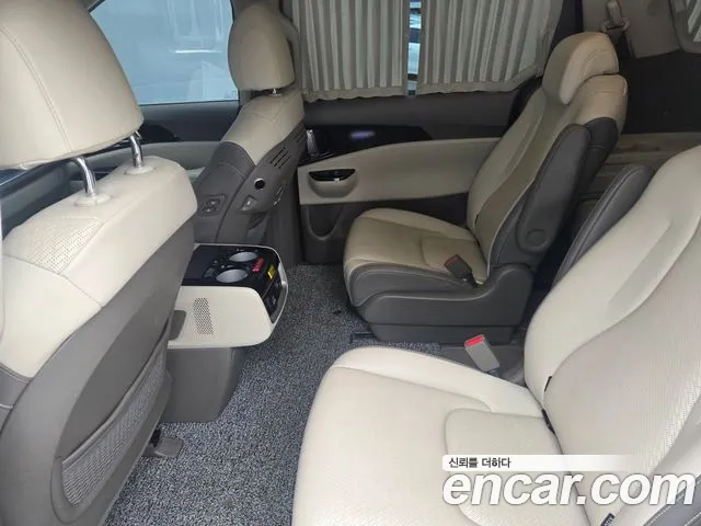 Kia Carnival 4th Gen — Фото автомобиля 9