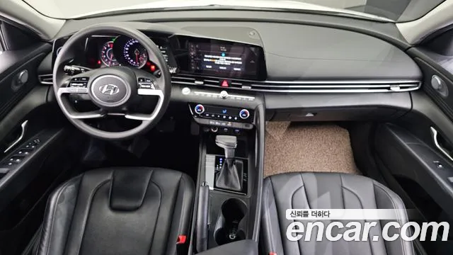Hyundai AVANTE Avante (CN7) 1.6 LPi (Для проката) — Фото автомобиля 7