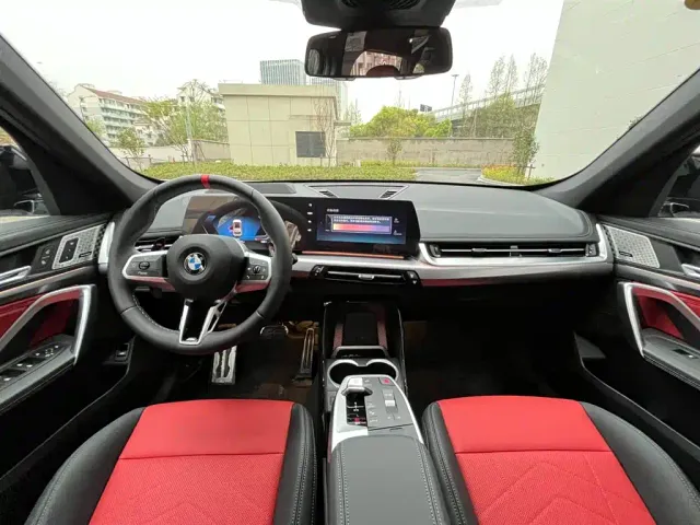 BMW X1 — Фото автомобиля 12
