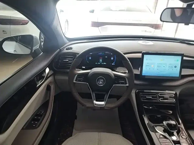 BYD Qin PLUS — Фото автомобиля 10