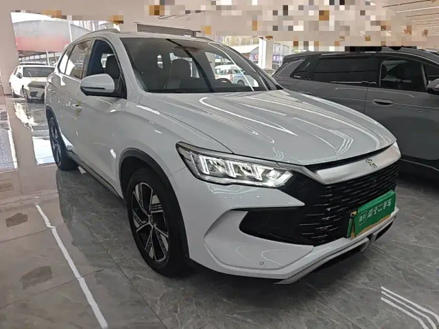 BYD Song Pro — Фото автомобиля 3