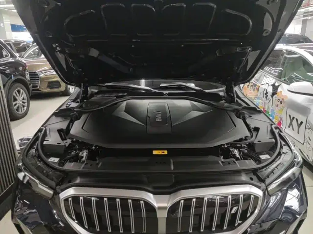 BMW i5 — Фото автомобиля 19