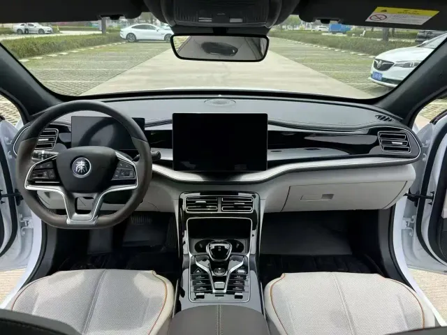 BYD Qin PLUS — Фото автомобиля 9