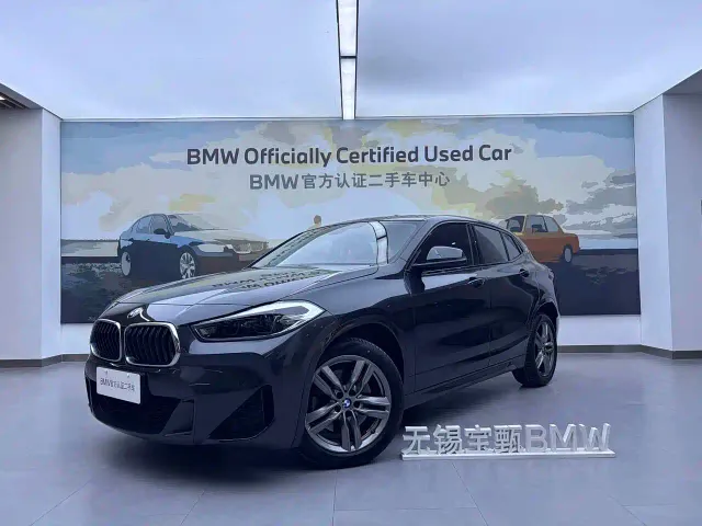Фотография автомобиля — BMW X2