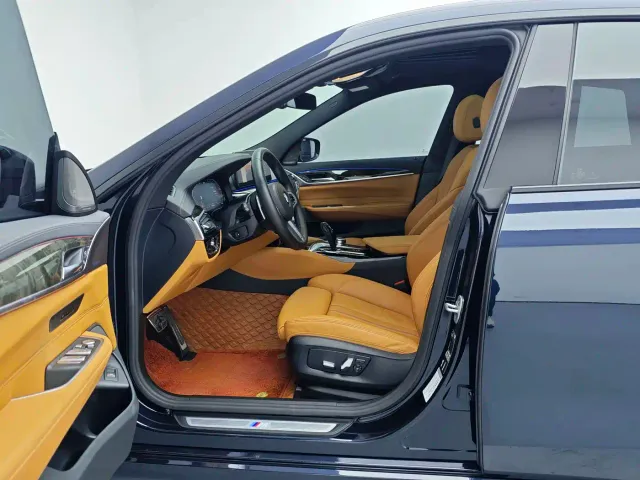 BMW 6 Series Gran Turismo — Фото автомобиля 14